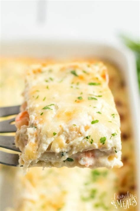 Easy Seafood Lasagna { + video } .